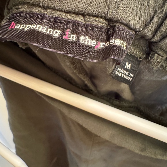 h.i.p. High-waist Shorts with Studs in Olive Green, Size Medium - Picture 7 of 7